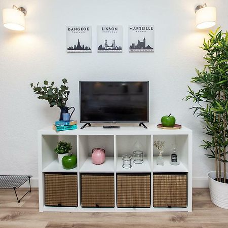 Spectacular Renovated Apartment, 5 Min To Camison Beach, With Aircon อาโรนา ภายนอก รูปภาพ
