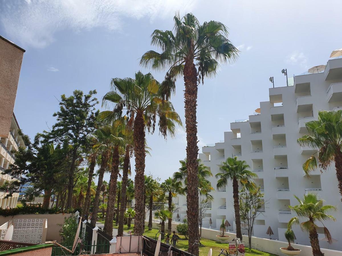 Spectacular Renovated Apartment, 5 Min To Camison Beach, With Aircon อาโรนา ภายนอก รูปภาพ