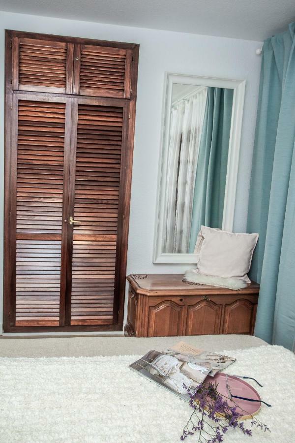 Spectacular Renovated Apartment, 5 Min To Camison Beach, With Aircon อาโรนา ภายนอก รูปภาพ